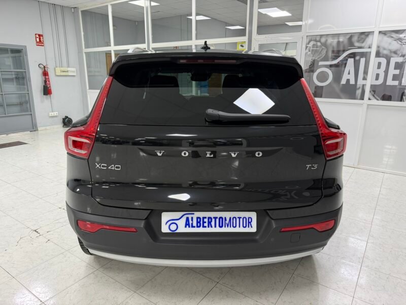 VOLVO XC40 1.5T3 163CV MOMENTUM PRO