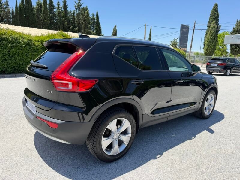 VOLVO XC40 1.5T3 163CV MOMENTUM PRO