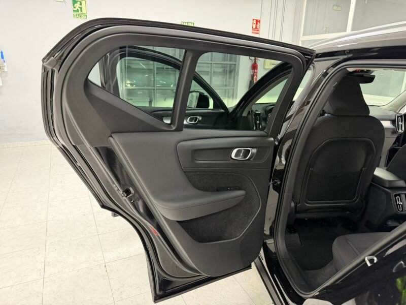 VOLVO XC40 1.5T3 163CV MOMENTUM PRO