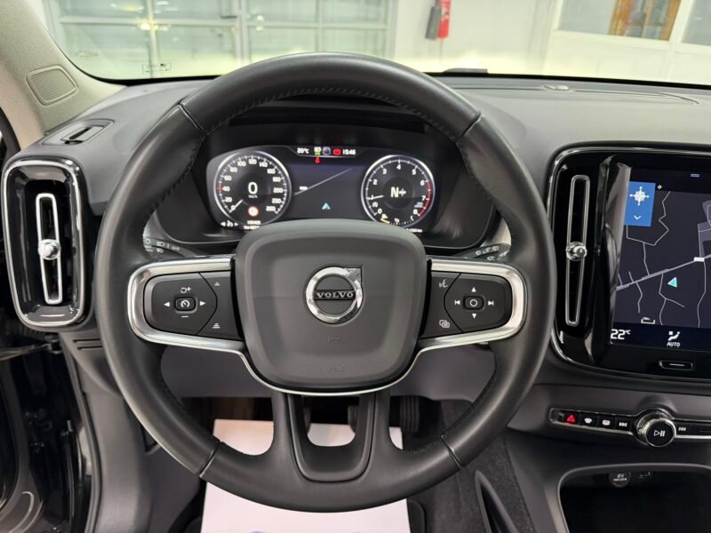 VOLVO XC40 1.5T3 163CV MOMENTUM PRO