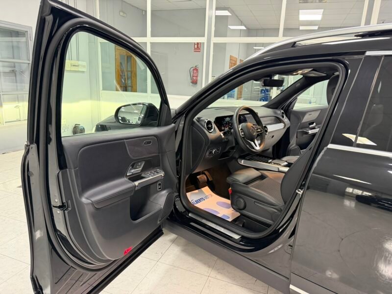 MERCEDES-BENZ GLB GLB180D 2.0D 116CV 8G-DCT