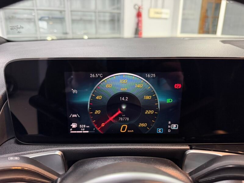 MERCEDES-BENZ GLB GLB180D 2.0D 116CV 8G-DCT