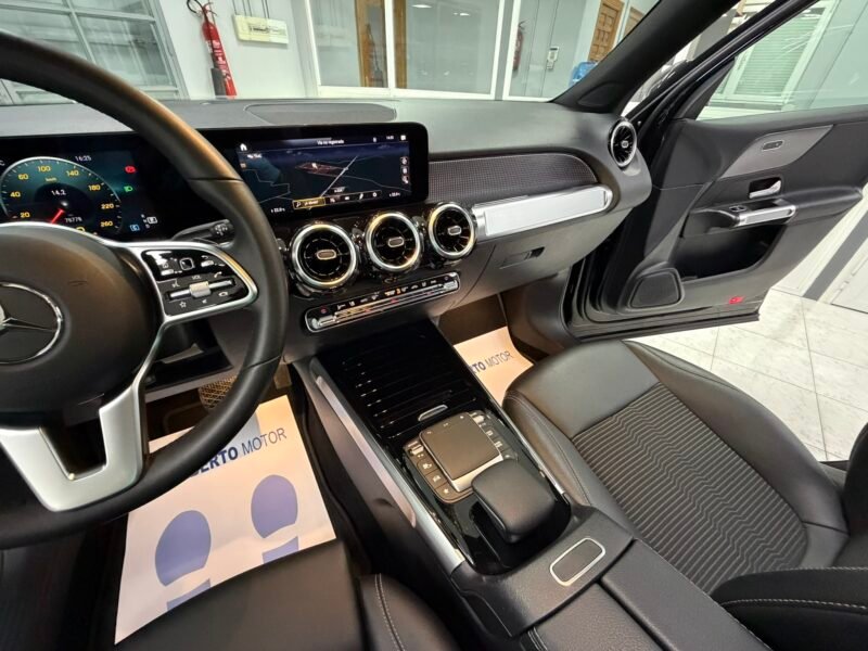 MERCEDES-BENZ GLB GLB180D 2.0D 116CV 8G-DCT