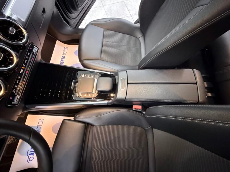 MERCEDES-BENZ GLB GLB180D 2.0D 116CV 8G-DCT
