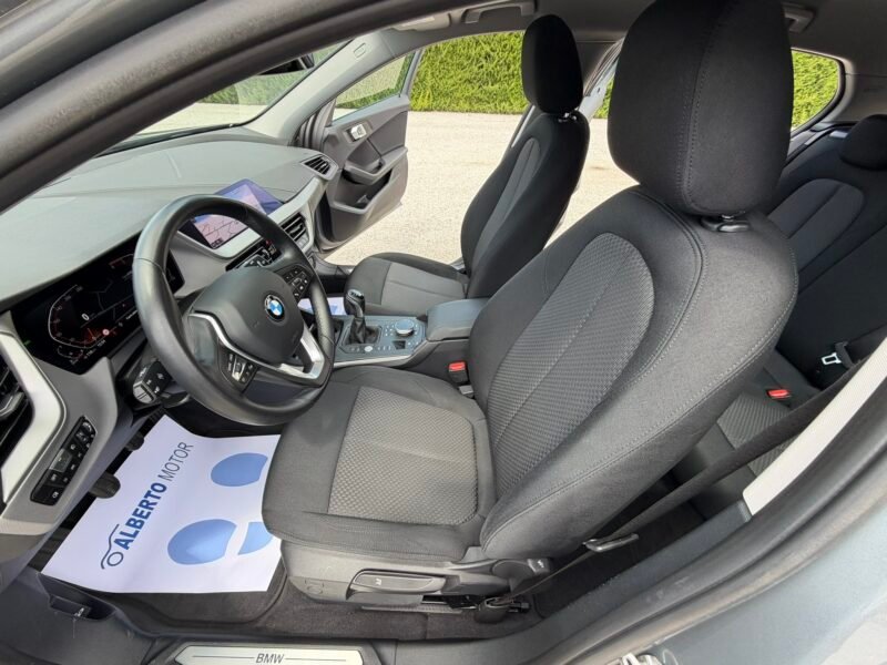 BMW 116D 1.5D 116CV (F40)