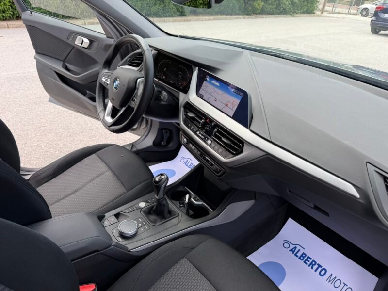 BMW 116D 1.5D 116CV (F40)