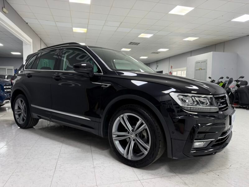 VOLKSWAGEN Tiguan 1.5TSI 150CV R-LINE