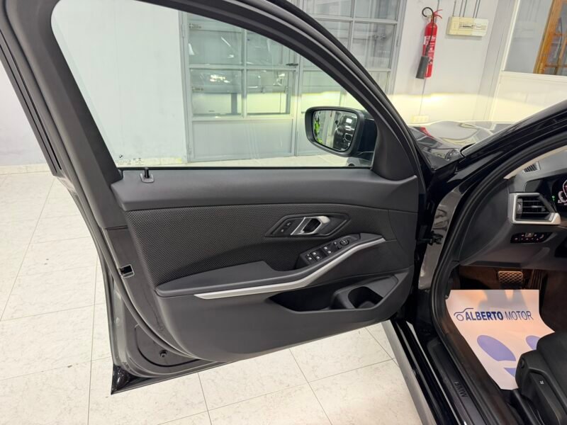 BMW 318D 2.0DA 150CV AUT MHEV