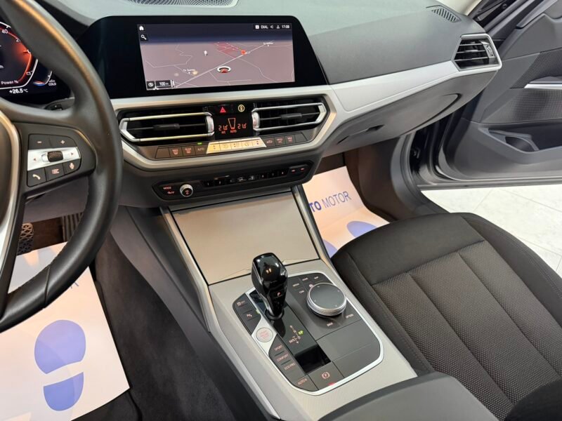 BMW 318D 2.0DA 150CV AUT MHEV