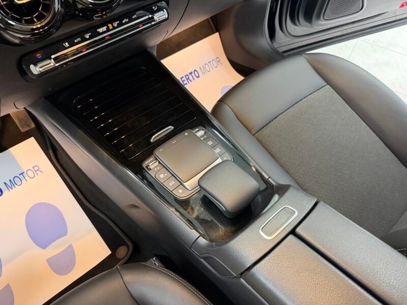 MERCEDES-BENZ GLB GLB200D 2.0D 150CV 8G-DCT