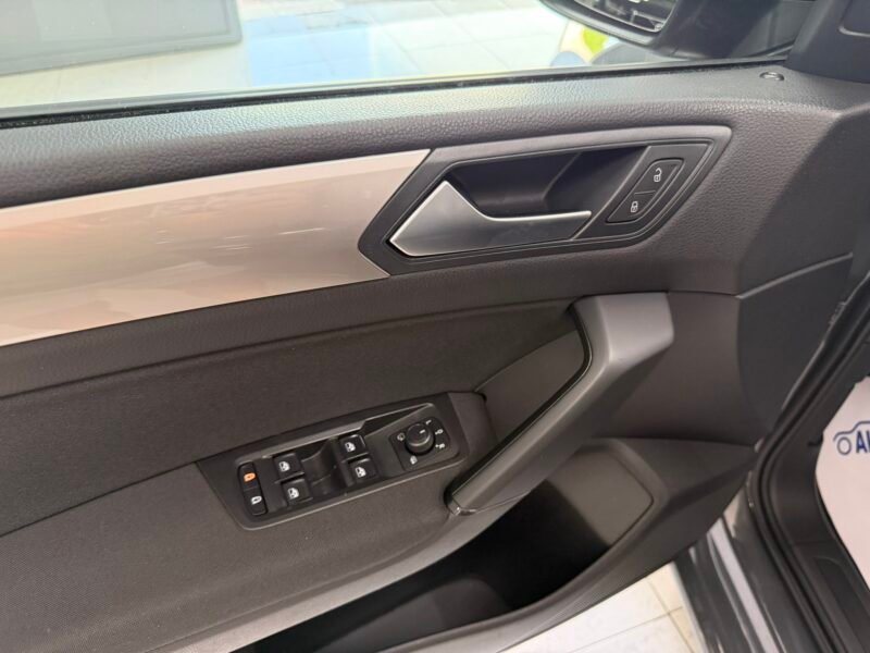 VOLKSWAGEN Touran 2.0TDI 122CV ADVANCE