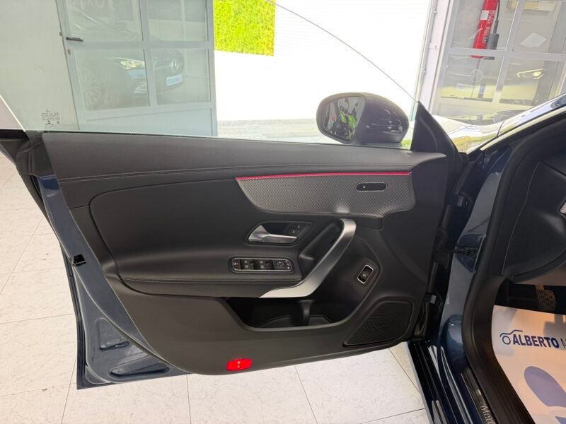 MERCEDES-BENZ CLA CLA180D 2.0D 116CV