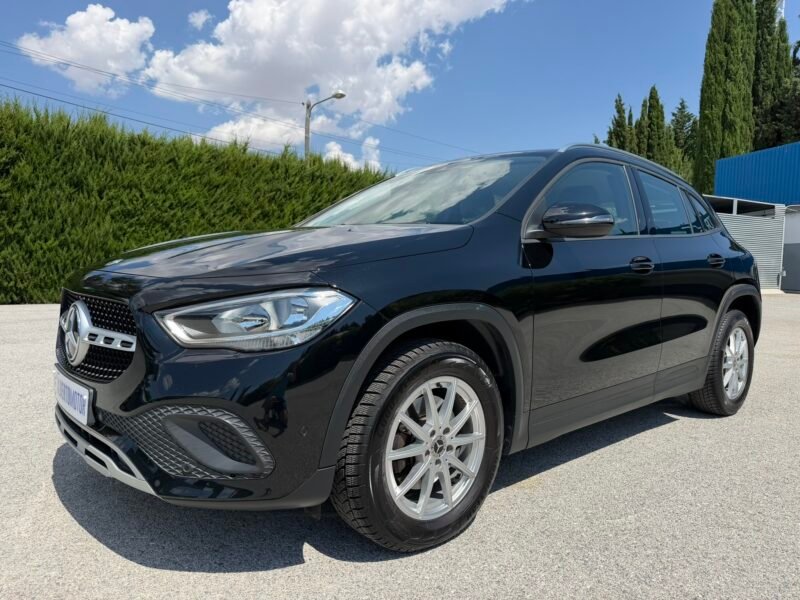 MERCEDES-BENZ GLA GLA180D 2.0D 116CV 8G-DCT