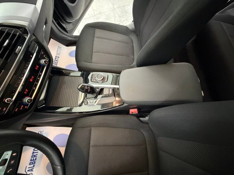 BMW X3 SDRIVE18D 2.0D 150CV AUT MHEV (G01)