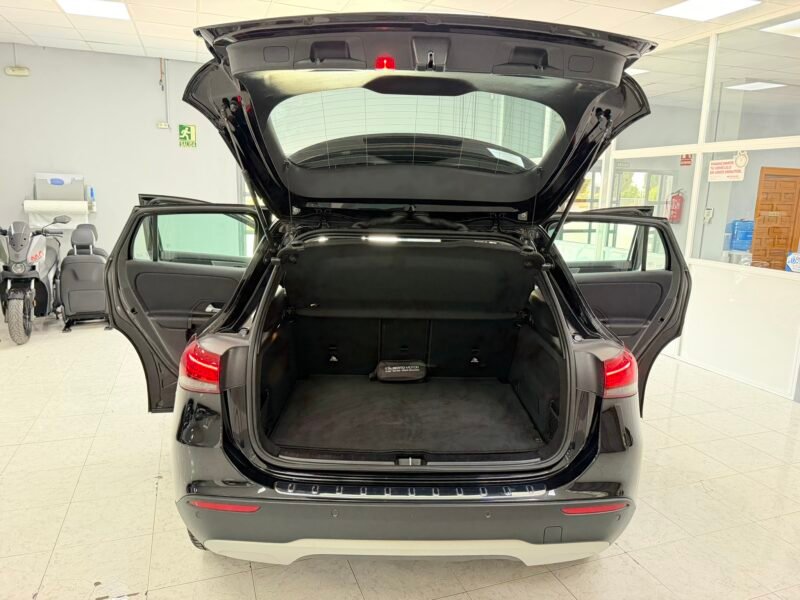 MERCEDES-BENZ GLA GLA180D 2.0D 116CV 8G-DCT