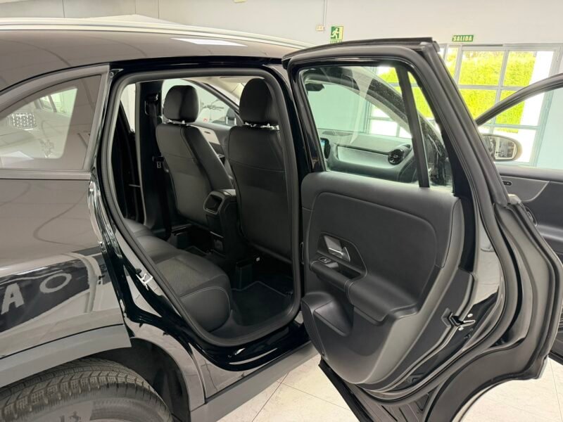 MERCEDES-BENZ GLA GLA180D 2.0D 116CV 8G-DCT