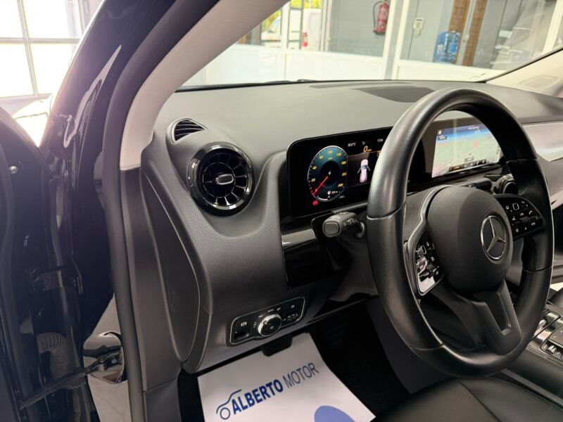 MERCEDES-BENZ GLA GLA180D 2.0D 116CV 8G-DCT
