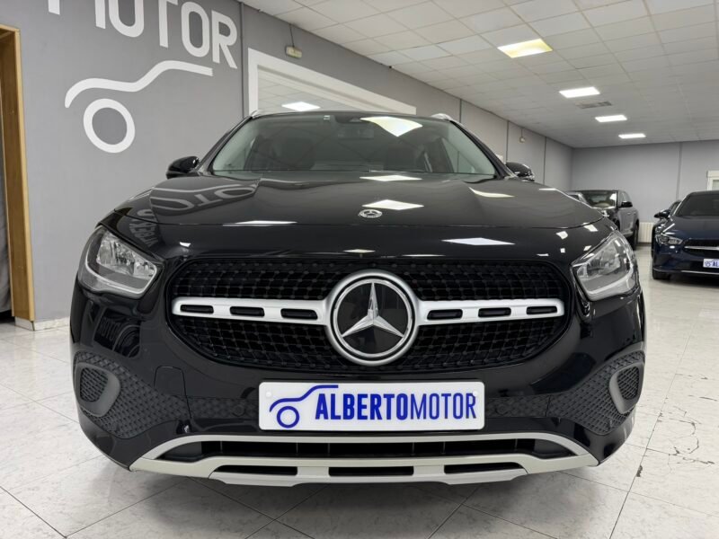 MERCEDES-BENZ GLA GLA180D 2.0D 116CV 8G-DCT