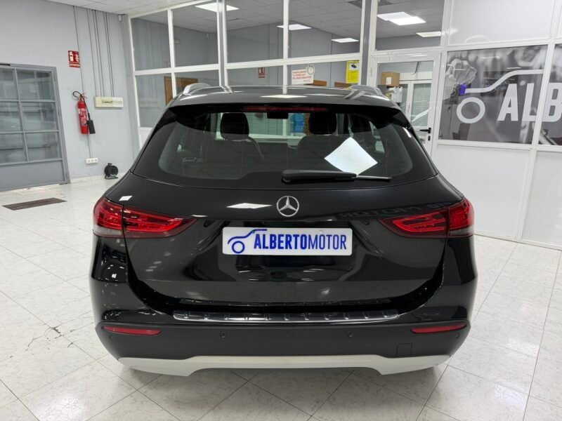 MERCEDES-BENZ GLA GLA180D 2.0D 116CV 8G-DCT