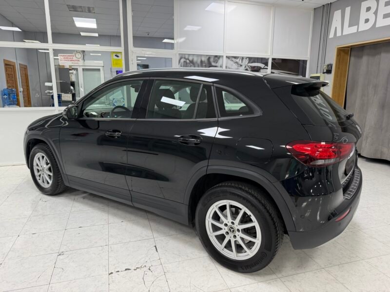 MERCEDES-BENZ GLA GLA180D 2.0D 116CV 8G-DCT