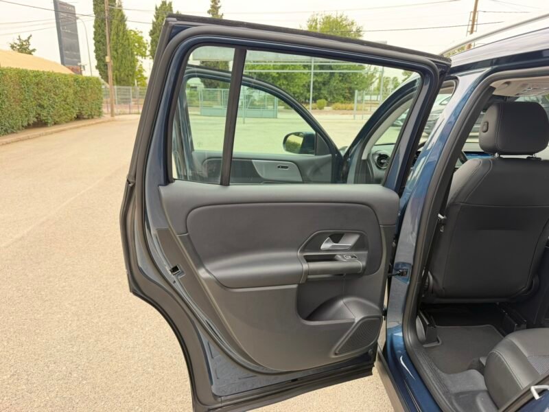 MERCEDES-BENZ GLB GLB200D 2.0D 150CV 8G-DCT