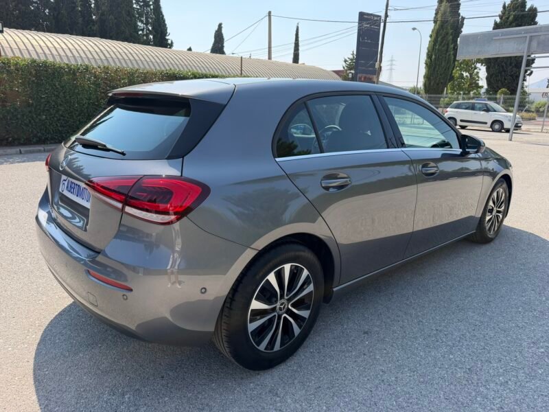 MERCEDES-BENZ A180D A180D 2.0D 116CV