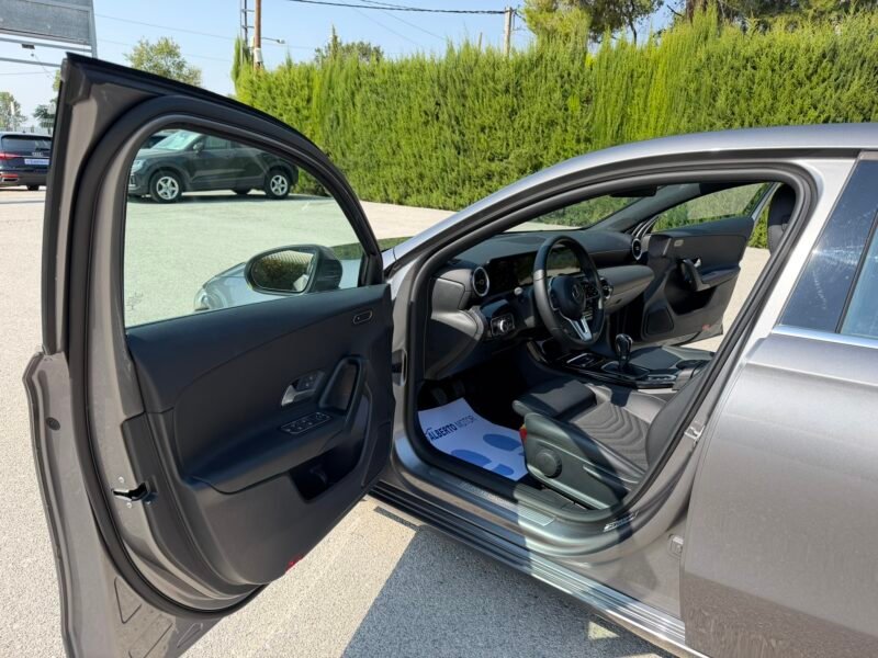 MERCEDES-BENZ A180D A180D 2.0D 116CV