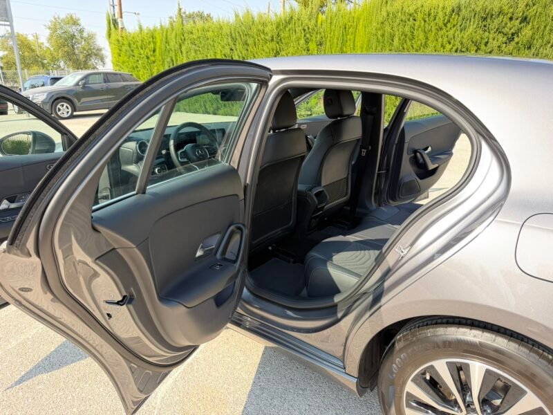 MERCEDES-BENZ A180D A180D 2.0D 116CV