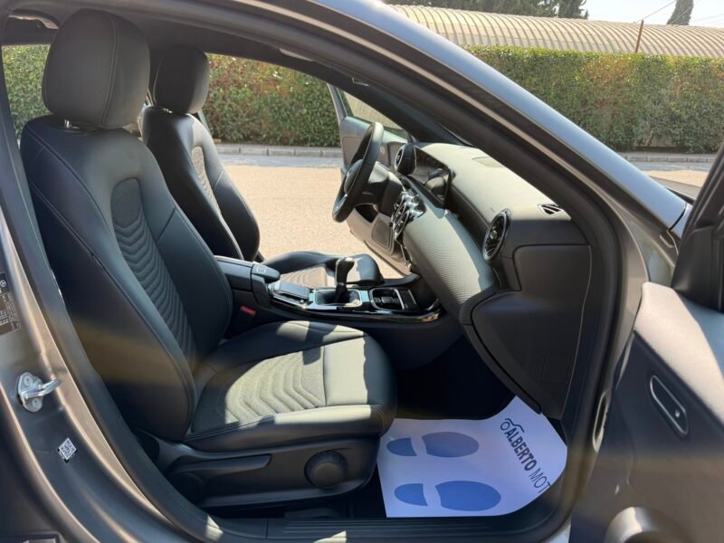 MERCEDES-BENZ A180D A180D 2.0D 116CV