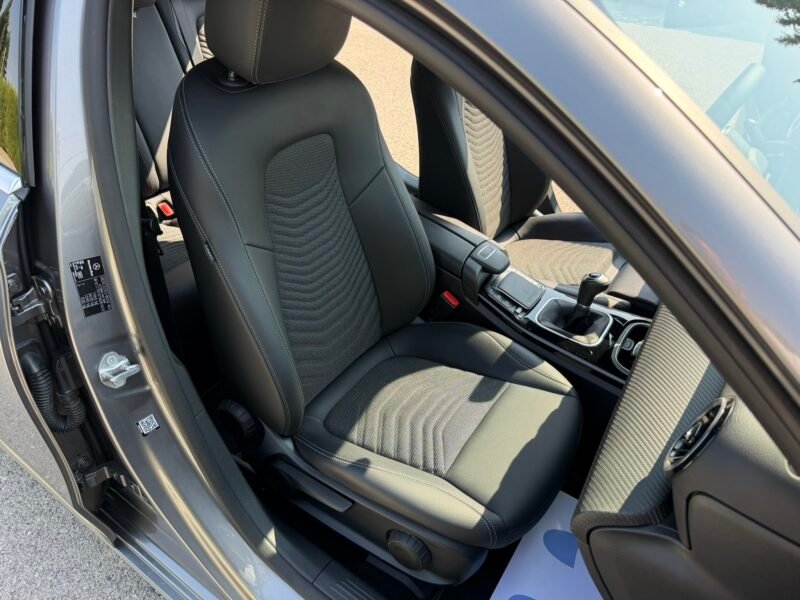 MERCEDES-BENZ A180D A180D 2.0D 116CV