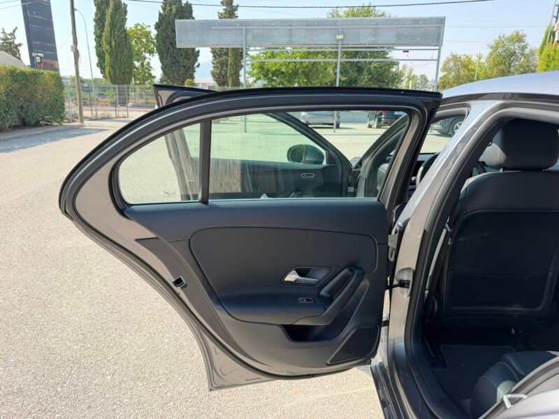 MERCEDES-BENZ A180D A180D 2.0D 116CV