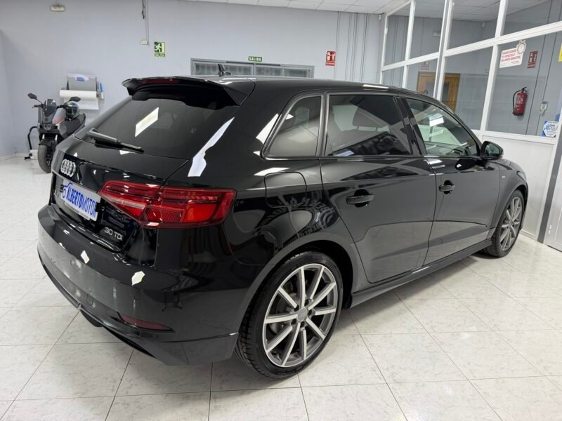 AUDI A3 30TDI 1.6TDI 116CV SPORTBACK S-LINE S-TRONIC