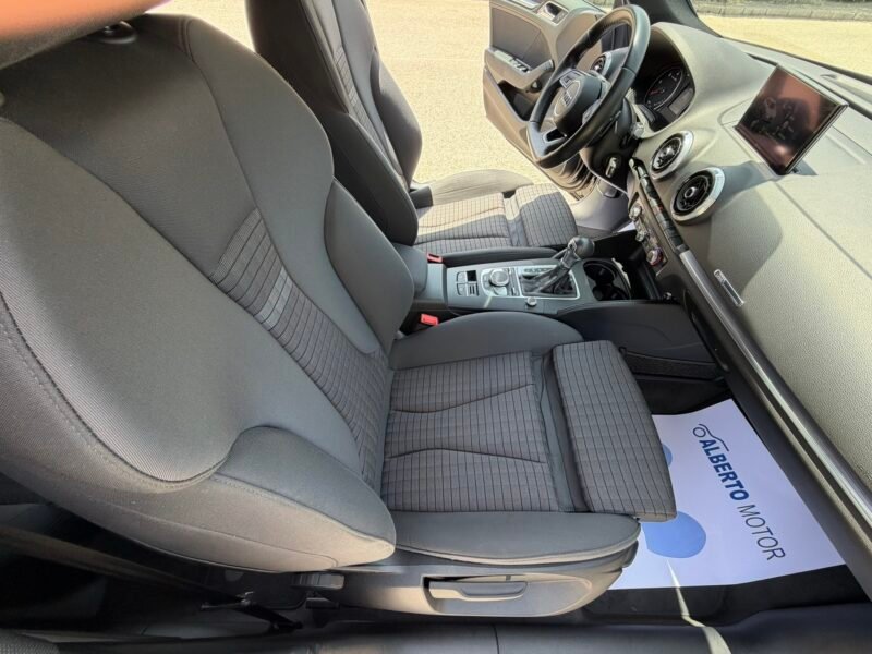 AUDI A3 30TDI 1.6TDI 116CV SPORTBACK S-LINE S-TRONIC