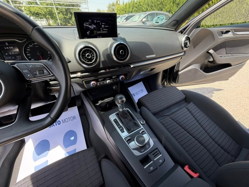 AUDI A3 30TDI 1.6TDI 116CV SPORTBACK S-LINE S-TRONIC