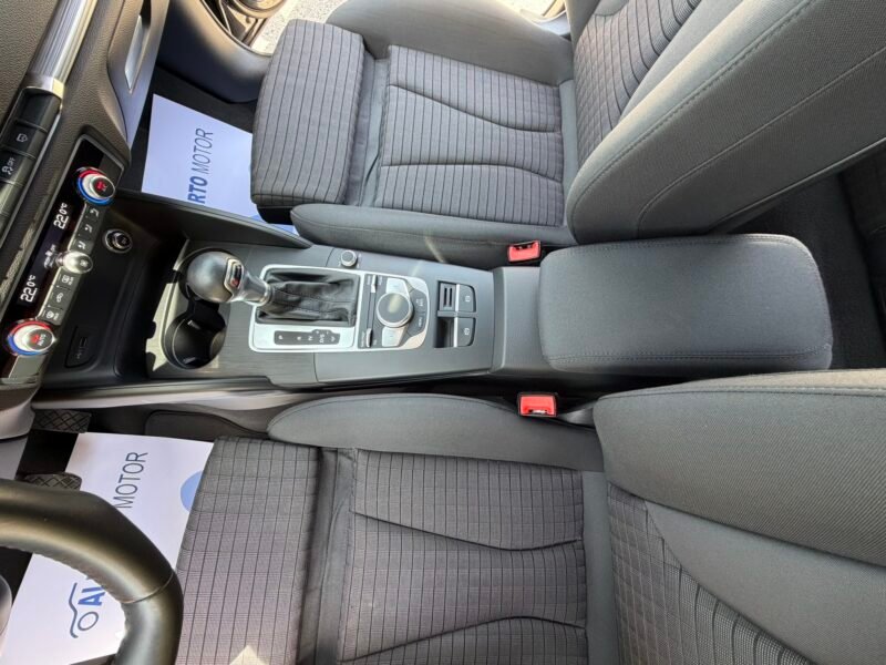 AUDI A3 30TDI 1.6TDI 116CV SPORTBACK S-LINE S-TRONIC