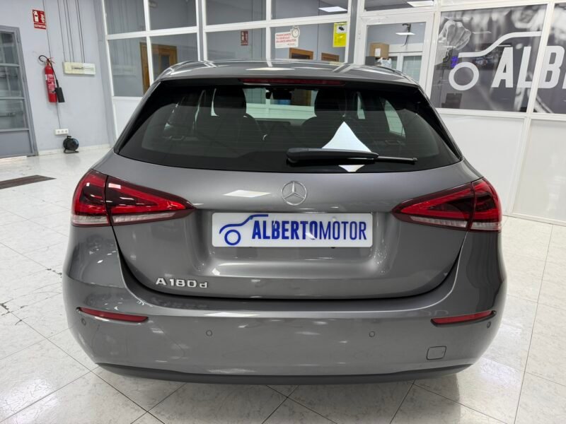 MERCEDES-BENZ A180D A180D 2.0D 116CV