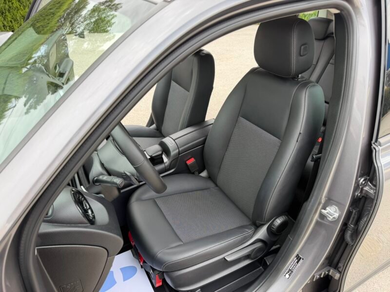 MERCEDES-BENZ GLB GLB180D 2.0D 116CV 8G-DCT