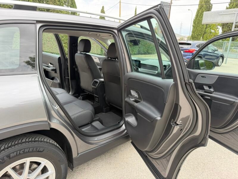 MERCEDES-BENZ GLB GLB180D 2.0D 116CV 8G-DCT