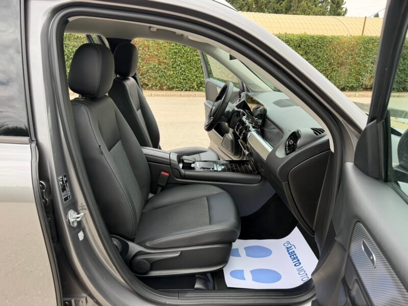MERCEDES-BENZ GLB GLB180D 2.0D 116CV 8G-DCT