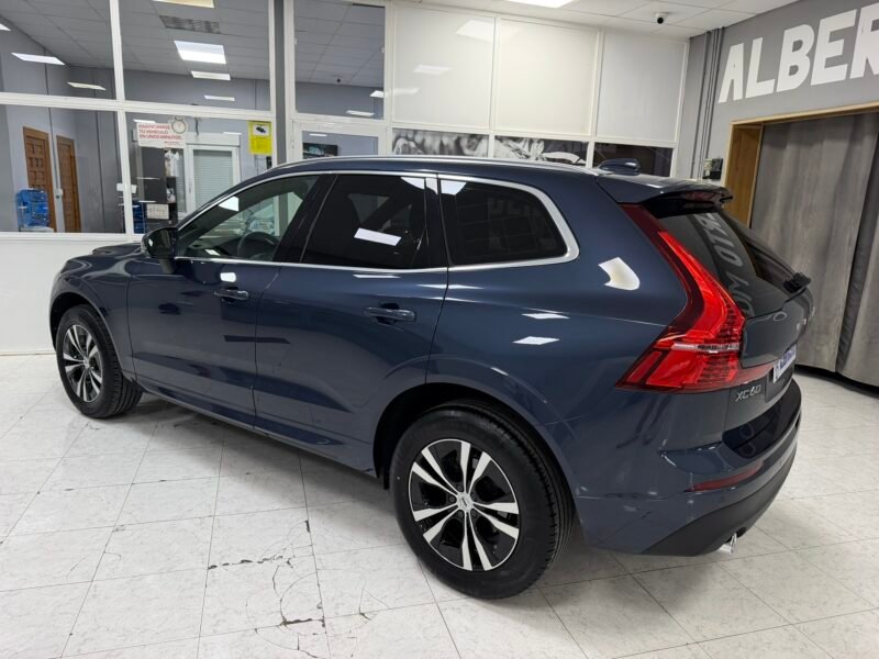 VOLVO XC60 2.0D3 150CV MOMENTUM PRO