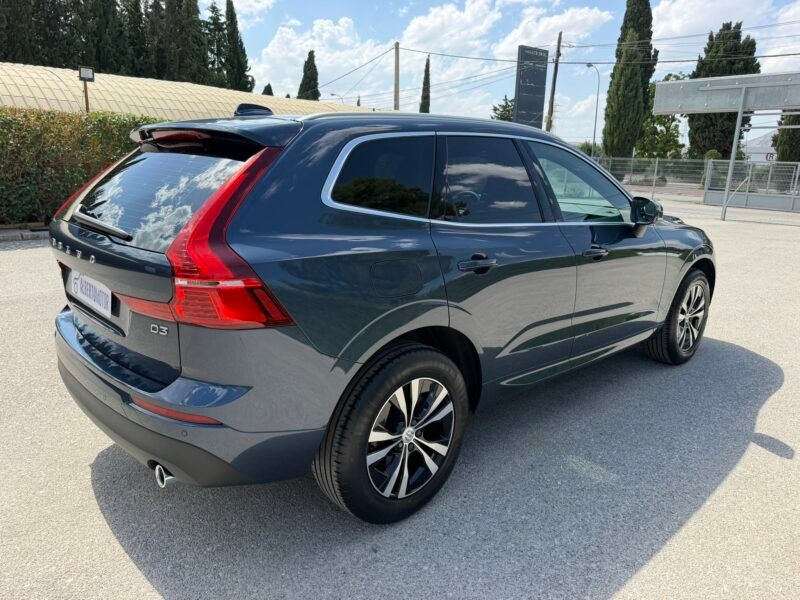 VOLVO XC60 2.0D3 150CV MOMENTUM PRO