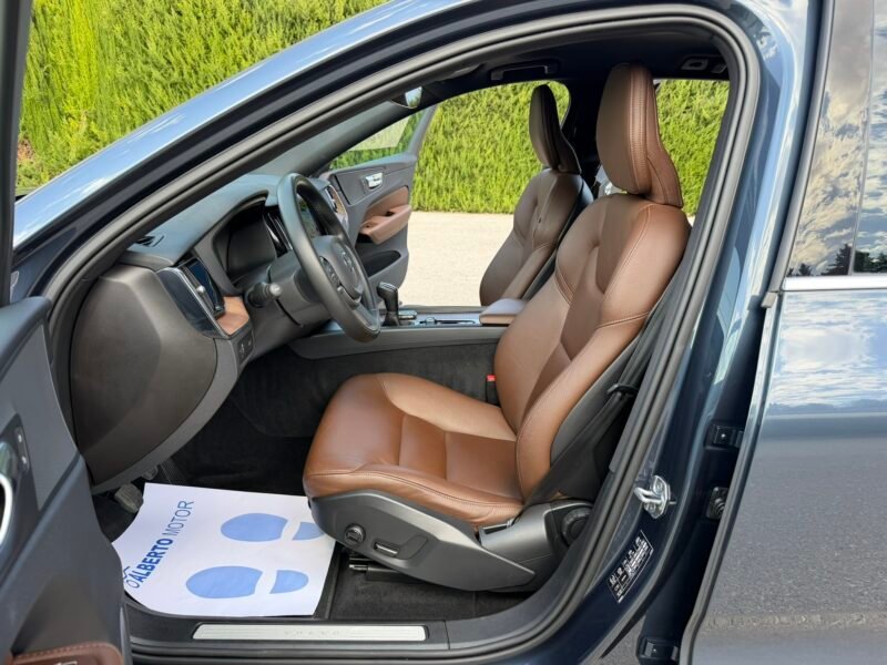 VOLVO XC60 2.0D3 150CV MOMENTUM PRO