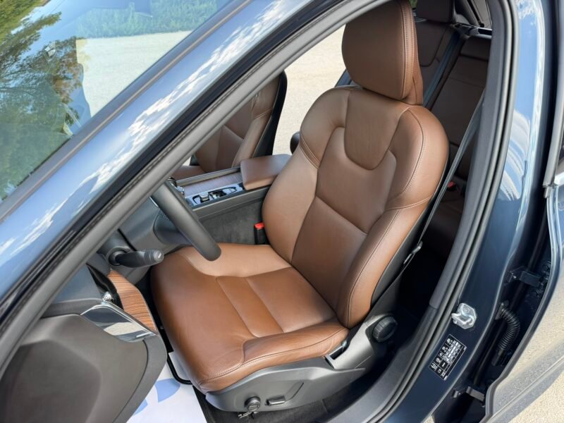 VOLVO XC60 2.0D3 150CV MOMENTUM PRO