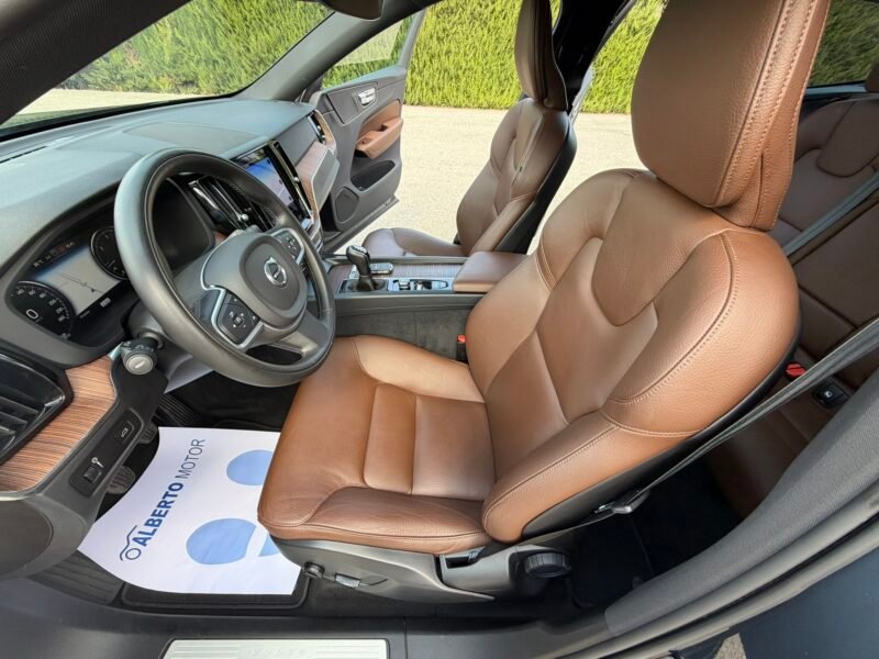 VOLVO XC60 2.0D3 150CV MOMENTUM PRO