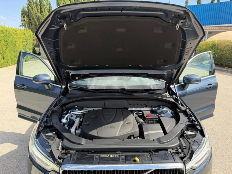 VOLVO XC60 2.0D3 150CV MOMENTUM PRO