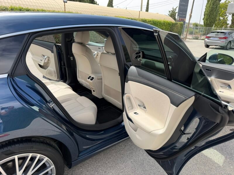 MERCEDES-BENZ CLA CLA200D SHOOTING BRAKE 2.0D 150CV 8G-DCT