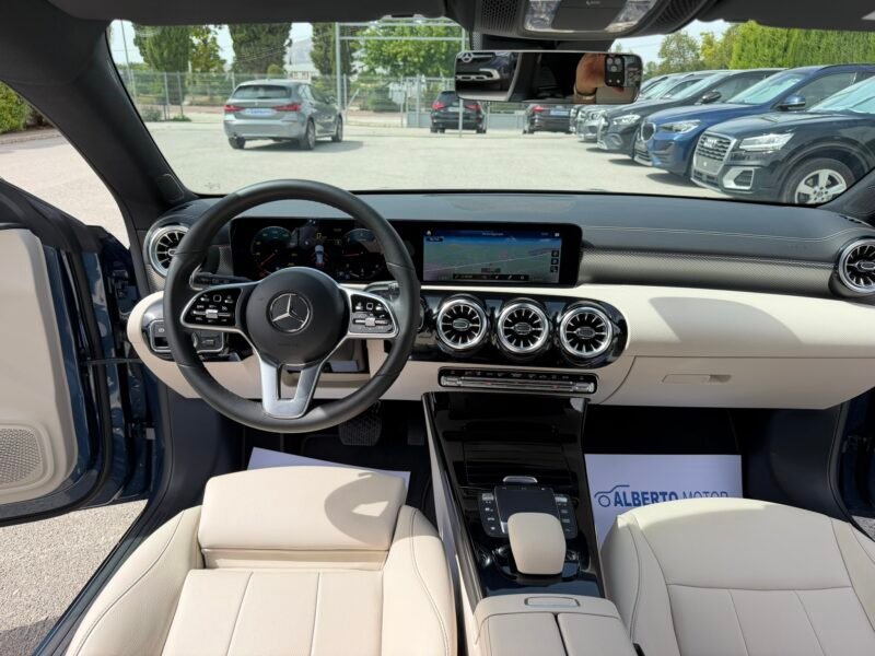 MERCEDES-BENZ CLA CLA200D SHOOTING BRAKE 2.0D 150CV 8G-DCT