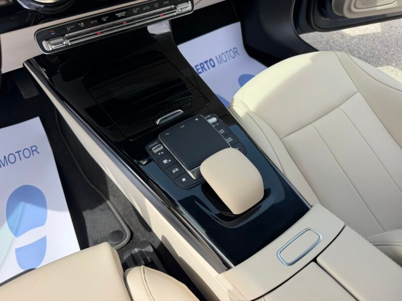 MERCEDES-BENZ CLA CLA200D SHOOTING BRAKE 2.0D 150CV 8G-DCT