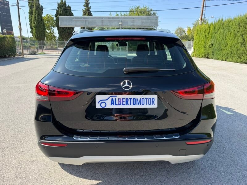 MERCEDES-BENZ GLA GLA180D 2.0D 116CV 8G-DCT