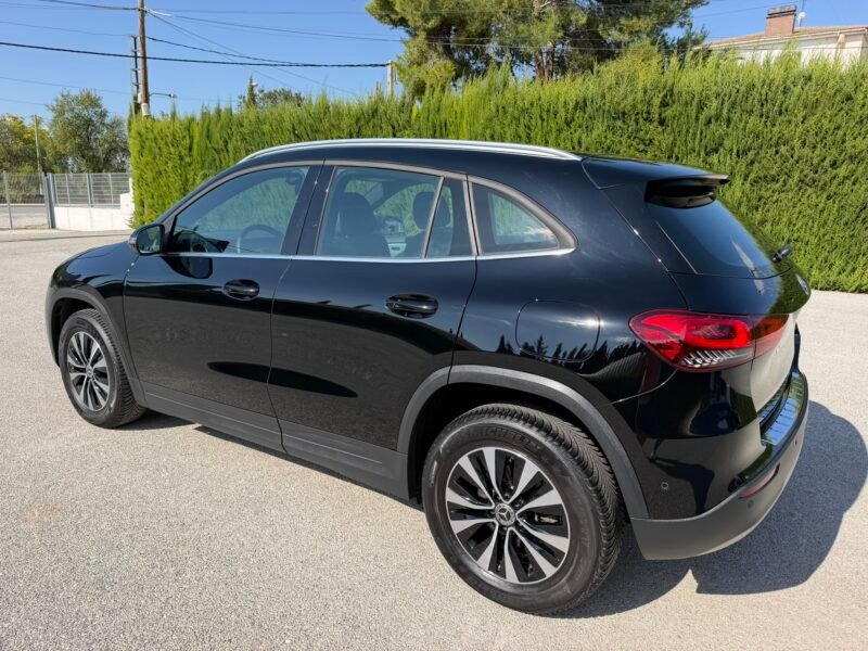 MERCEDES-BENZ GLA GLA180D 2.0D 116CV 8G-DCT